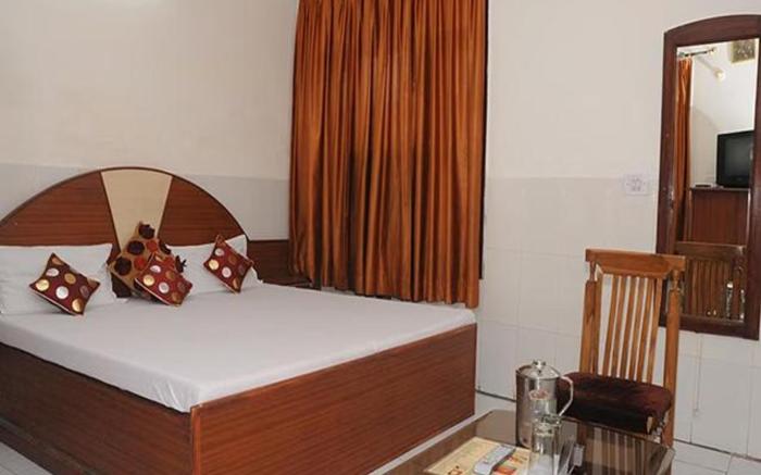 FabHotel Surya Palace 1