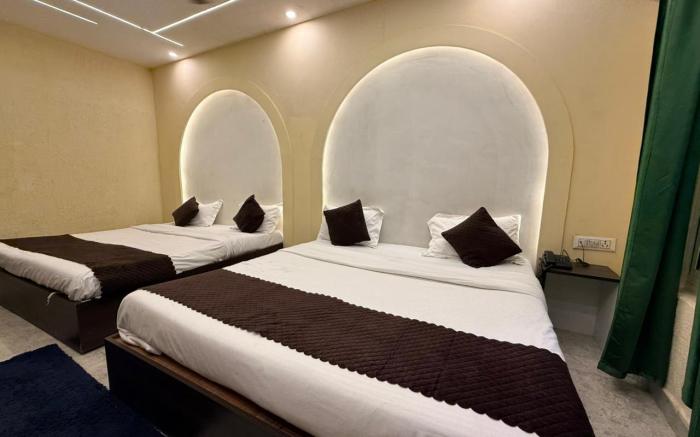 Hotel Drip Inn - Radha Krishna