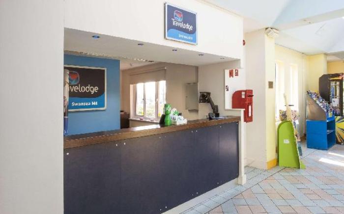Travelodge Swansea M4