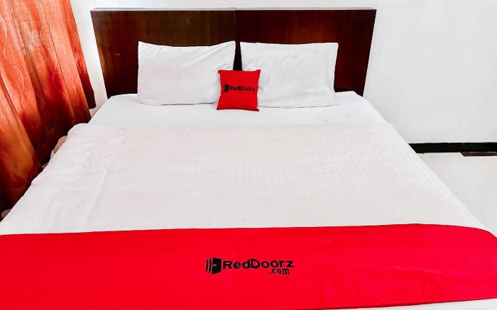 RedDoorz near Gajah Mada Park Medan