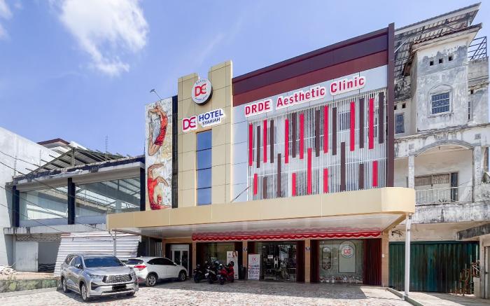 Urbanview near Syamsudin Noor Airport