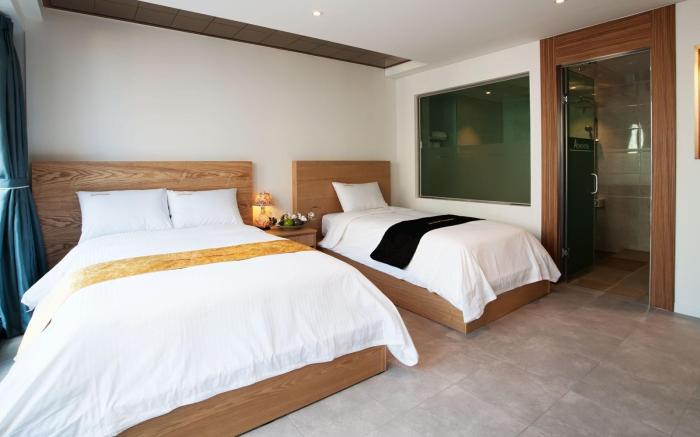 A-One Hotel