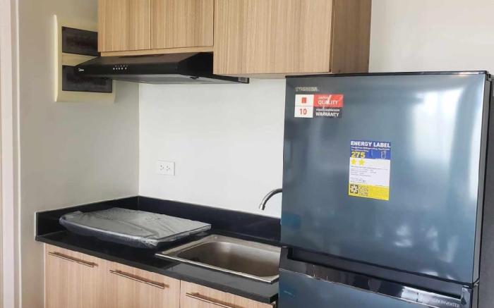 Studio Living, Balcony, Pool, Near Airport Palawan