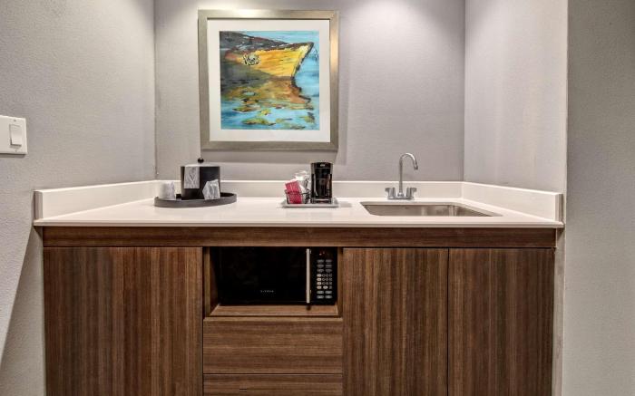 Hampton Inn & Suites San Jose Airport, CA