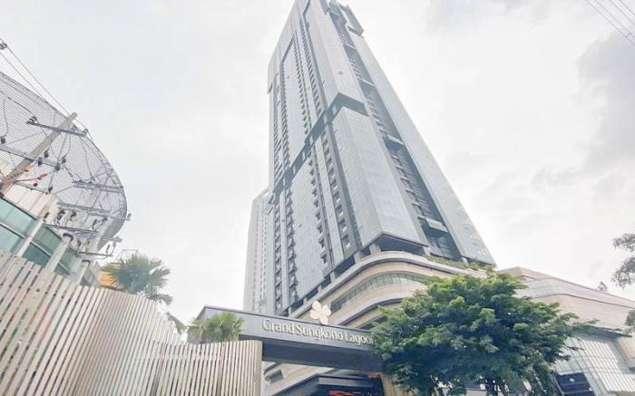 Cozy Homey 2BR @ Grand Sungkono Lagoon By Travelio