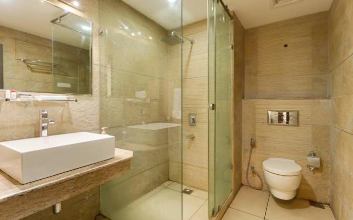 CORPORATE STAYS-SUNCITY