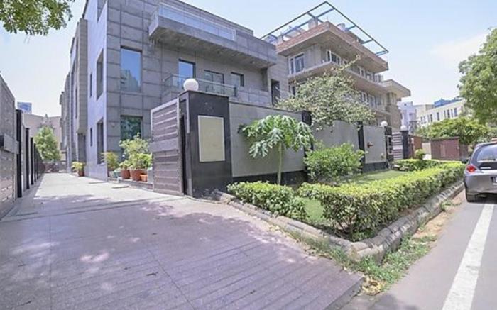 CORPORATE STAYS-SUNCITY