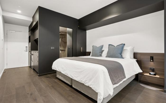 Modern Braddon Studio with Parking