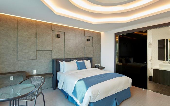 From H Elren Hotel Jeju Seogwipo