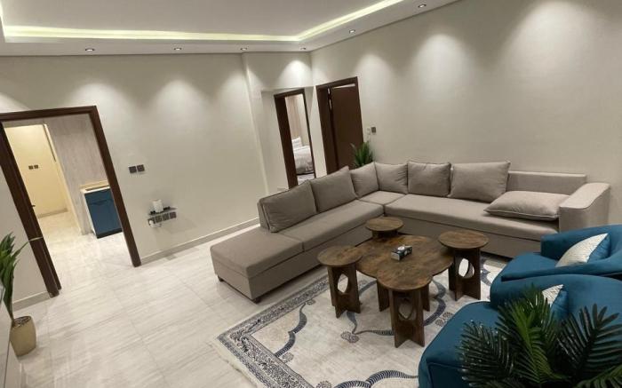 شقة راقية مدخل خاص ومساحة خارجية مستقلة