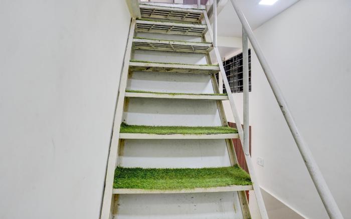 Hotel O Jagruti Nagar Ghatkopar Formerly Icy Cool