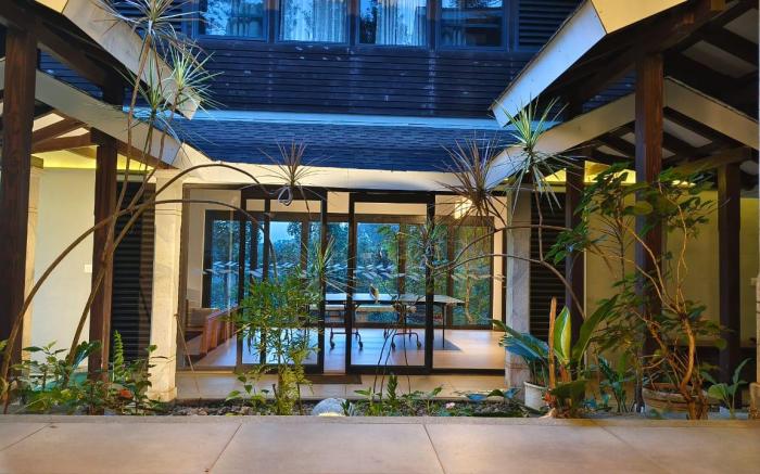 Cascade Villa by Z Vacations