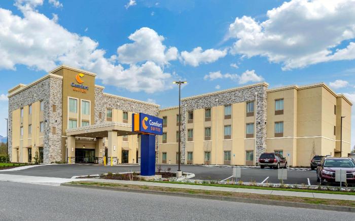 Comfort Suites Burlington near I-5