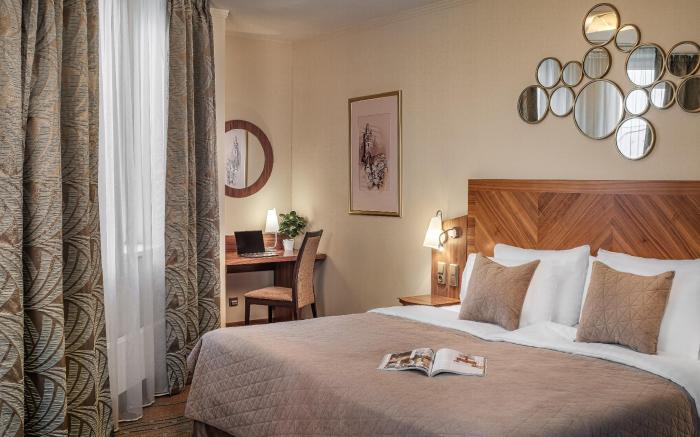 Crown Palace Apartments by Adrez