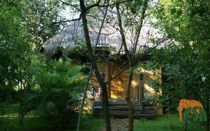 Elephant Safari Hotel ,Udawalawe