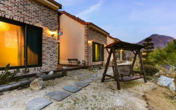 Chuncheon (Nami Island) Big Bear Pension