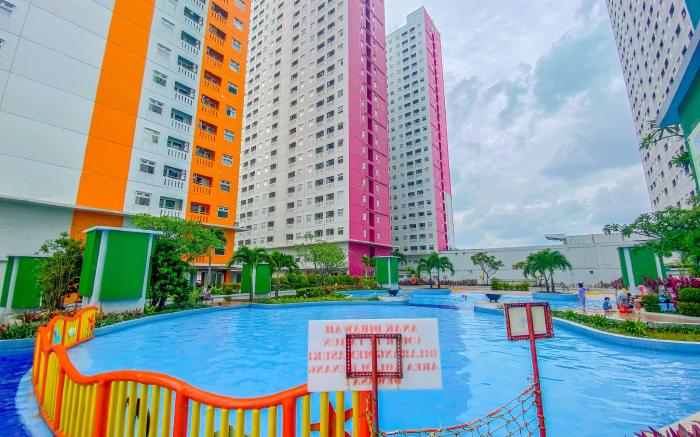 Cozy 2BR Apartment Green Pramuka City By Travelio