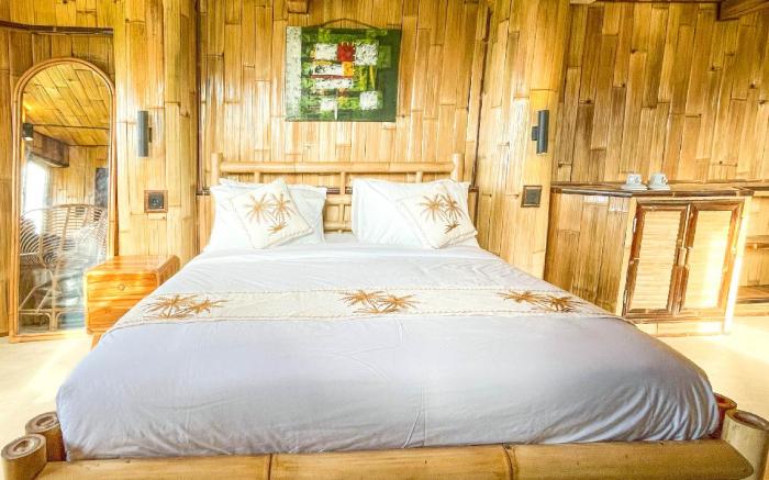 Nirwana Bamboo Villa North Bali Sambangan