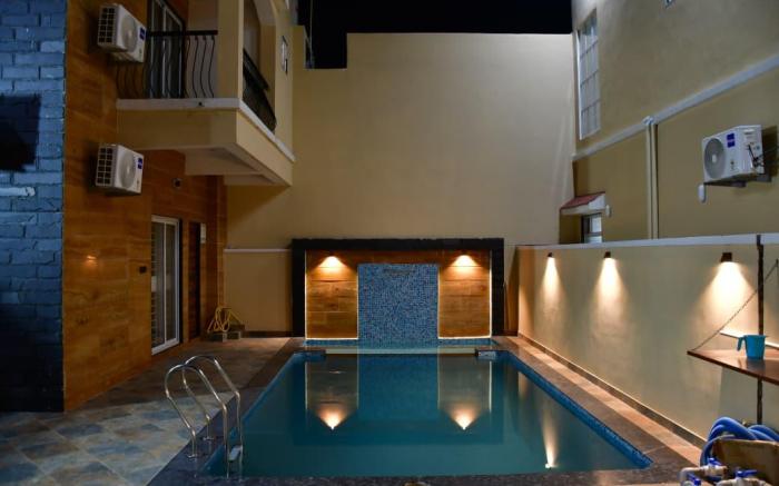 Royal Portico Mount View Villa 🌄