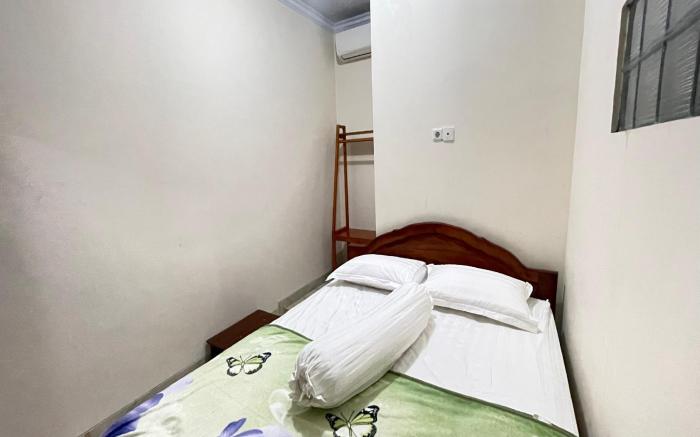 OYO 94920 House Of Elea Minggiran