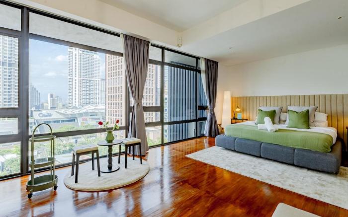 KLCC Royal 1Bed | Netflix | LRT | Skyline View