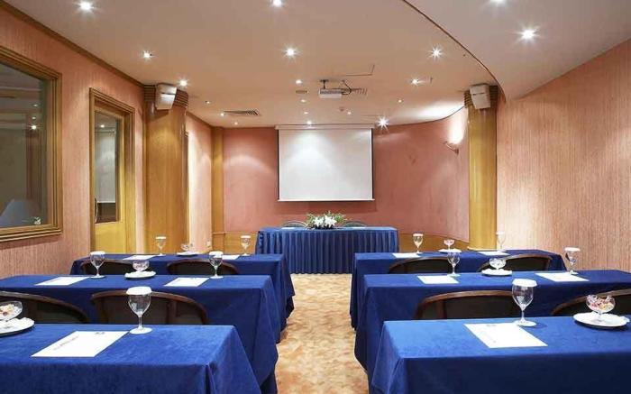 Rodos Park Suites & Spa