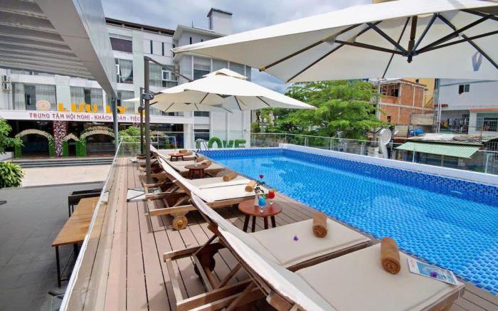 Dolphin Bay Hotel Nha Trang