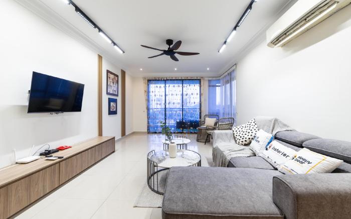 Royal Domain 6pax near Publika by Sleepy Bear