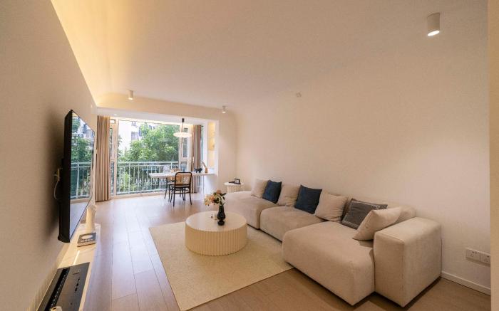 B&B 步行人民广场｜温馨两居室｜近外滩｜南京路步行街｜静安寺｜东方明珠｜豫园｜上海博物馆｜中福