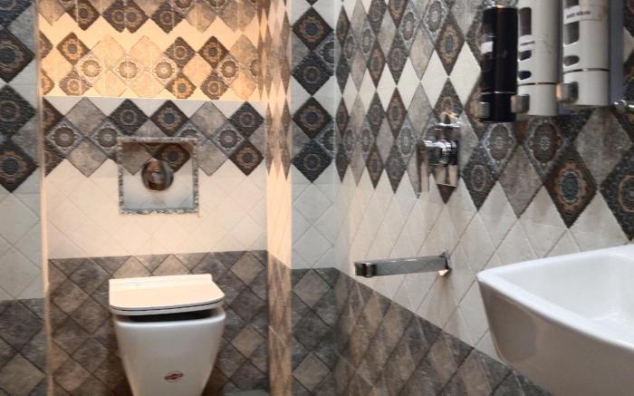 Hotel Aman Residency