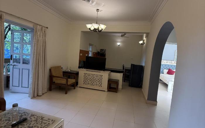 Three Peas in a Pod Stay