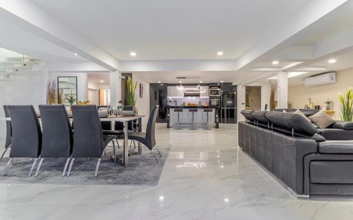 Pattaya Jomtien Beach 4 Bedroom 5 Bathroom 