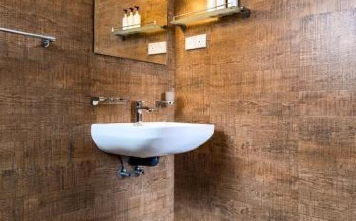 Red Chillies Nature Inn