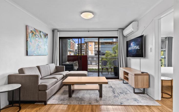 Central Bowen Hills Stay