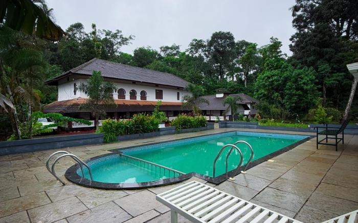 Keloth Tharavadu | Heritage Pool Property