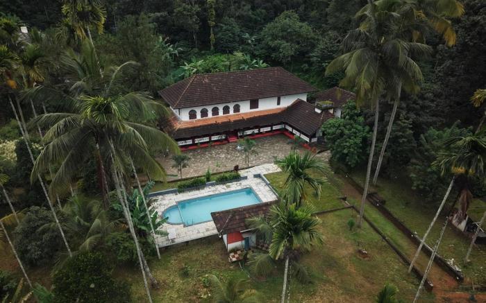 Keloth Tharavadu | Heritage Pool Property