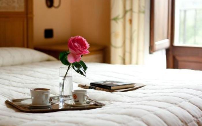 La Rosa Nel Bicchiere