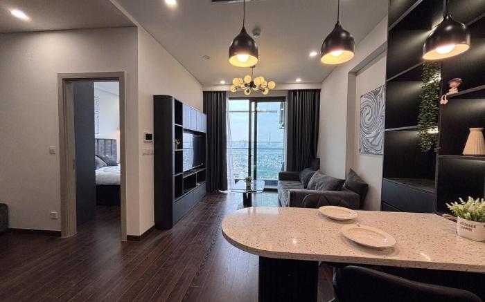 Lake view, 1 bedroom, projector, king bed B3008