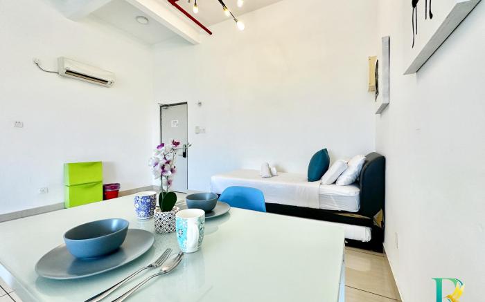 Manhattan. Rees Suite @1BR 4Pax By RR JBcity