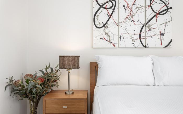 High-Floor 2-Bed CBD Unit With Views & Amenities