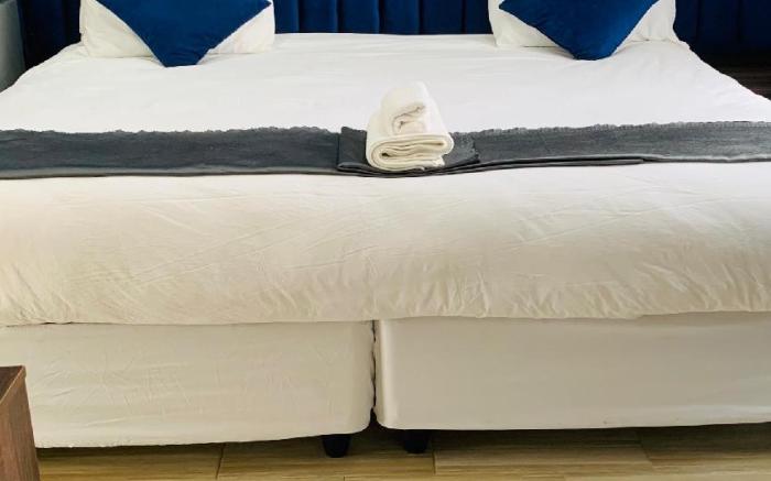 Eight Palms Guest House