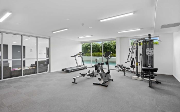 Spaciously Bright 1-Bed Apartment