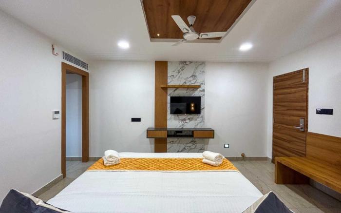 POP 84064F Onyx Hotel