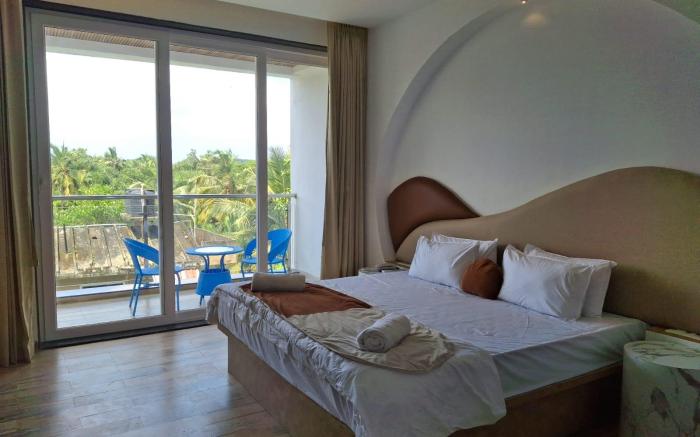 Palette The Moon Hotel Goa by Sunday