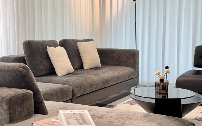 Front Row Spectacular River View - Luxury 4Bedroom