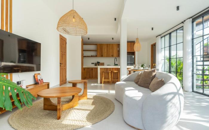 Vista-Luxury 2BR • Pool • Rooftop Over Rice Fields