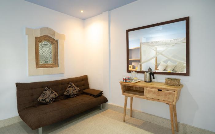 Angel House Ubud Eco Villa. Sandat Room pool view