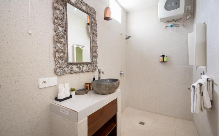 Angel House Ubud Eco Villa Jepun room pool view 