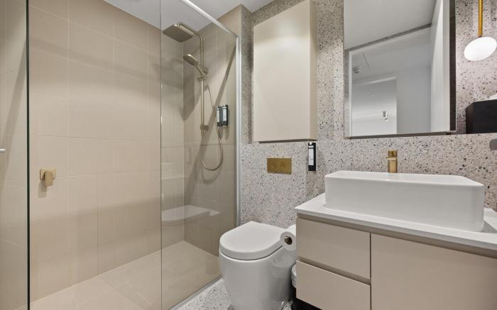 High-end 1-Bed Pad in Braddon with Outdoor Dining