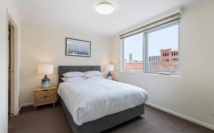 Gorgeous 3-Bed Apartment Near Flagstaff Gardens